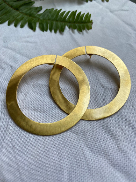 Beauty Hoops Statement Brass Gold Earrings